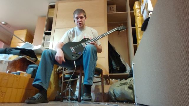 Обзор звука китайской твердотельной сайлент-гитары ZUMA (магнитный + пьеза, металлические струны) смотреть онлайн