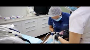 Airflow - чистка зубов швейцарским оборудованием | Стоматология Иркутск DI-Clinic | Air flow