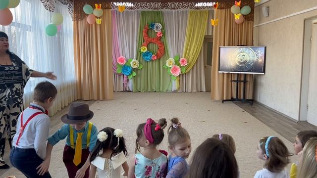 8 марта в старшей группе Фиалка