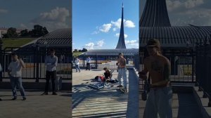 Техно на водопроводных трубах