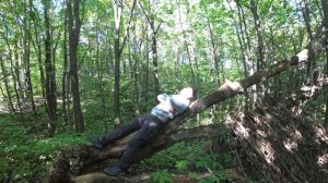 Приготовил купаты на природе.