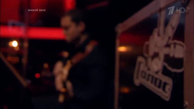Антонелло Кароцца. Попурри из песен группы Queen - Голос 17-11-2017