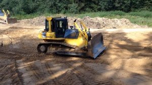 Бульдозер Komatsu D65 в работе! Калужская область, Россия