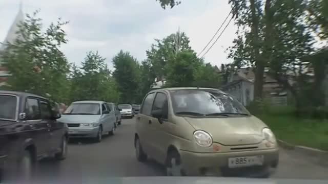 СТРАННЫЕ ЛЮДИ ЗА РУЛЁМ АВТО смотреть онлайн