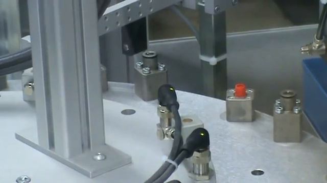 Поилка ниппельная для бройлера Impex 10012. Производство ниппельных поилок Нидерланды.