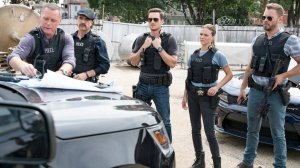Сериал Полиция Чикаго - 5 сезон 17 серия / Chicago P.D.