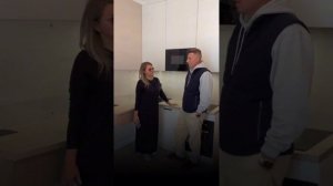 Упаковали квартиру встроенной мебелью за 480 тыс Полное видео интервью