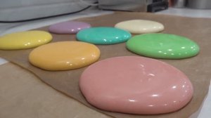 #СЛАДОСТИ/ Знаменитый тайваньский десерт! Готовим крекеры из радужной нуги