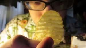 Lays Wavy Mango Salsa Potato Chips Review