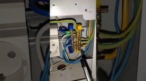 Вопрос к электрикам! Основная система уравнивания потенциалов: из PEN в PE и N. Что не так?