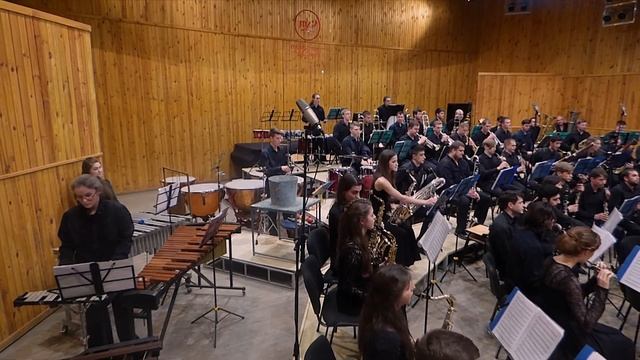 Hungarian Rhapsody No.2 (Friska) - F. Liszt (Orchestra version) смотреть онлайн