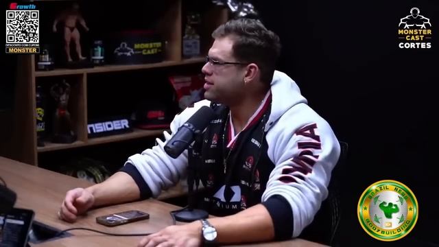 MIDIA GRINGA REAGE AO RAMON TREINANDO MAIS PESADO e ERIC BUGA + DORIAN E NOVA PROMESSA смотреть онлайн