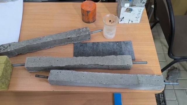 Определение прочностных показателей бетона на растяжение.