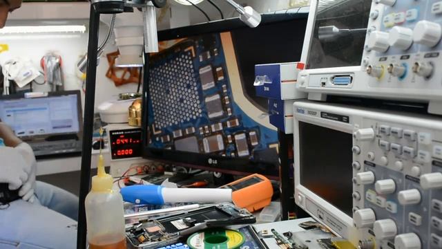 reparación note 3 N900 no enciende not power cambio PM8941 PMIC смотреть онлайн