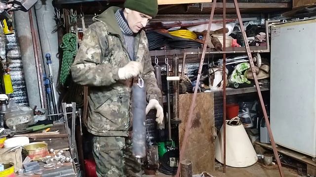 Инструмент для ремонта скважин, как достать застрявший насос Павел #мастернастодел #починискважину