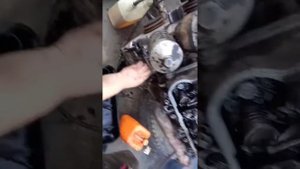 Проверка подачи масла на оськаромысел ямз 236 после ремонта.