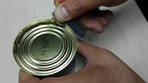 Консервный нож.