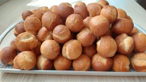 Воздушные Пончики/Шарики на сгущенке очень простой рецепт!