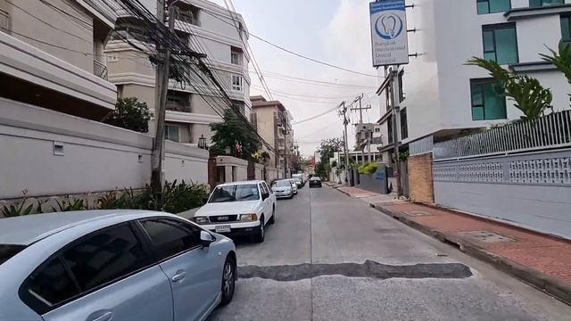 Bangkok Sukhumvit Soi 2 🇹🇭 Thailand 4K Marriott Hotel смотреть онлайн