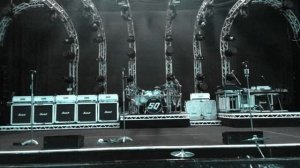 STATUS QUO ELECTRIC ARENA