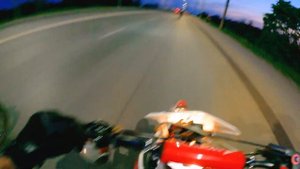 Питбайк с искрами