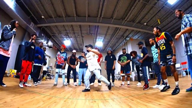 LITE FEET CYPHER | THESIS 2022 смотреть онлайн