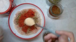 НА УЖИН СЕГОДНЯ КУРИНЫЕ КОТЛЕТКИ С ГРЕЧКОЙ.