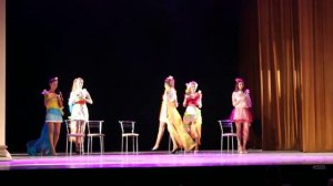 Театр моды Акварель и школа моделей Blanche  Безумный шляпник