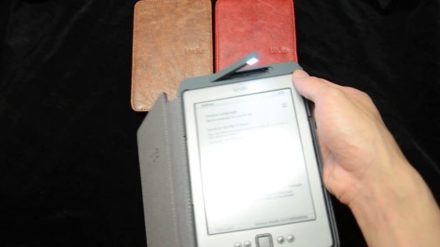 Kindle 4 case with built in light.MOV смотреть онлайн