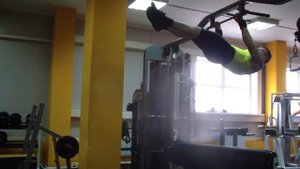 Планка на турнике 10сек.
