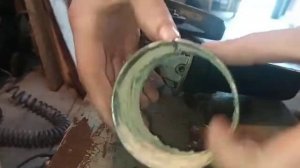 Как временно залатать глушитель в авто?