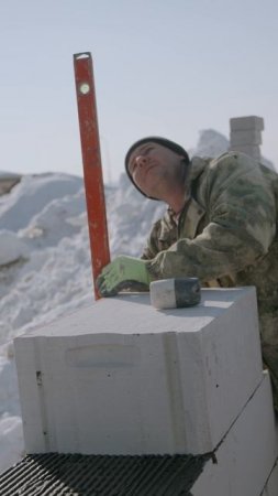 Показываем процесс укладки газобетона: делаем всё по строительным канонам! #строительство #стройка