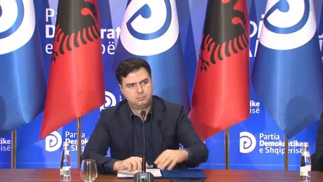 Pasi bleu 2 kate pallati me nga 5000 euro metrin katror, Lulzim Basha flet per korrupsionin e Rames смотреть онлайн