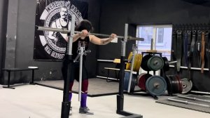 СЕКРЕТЫ БОЛЬШОГО ПРИСЕДА // Техника приседаний