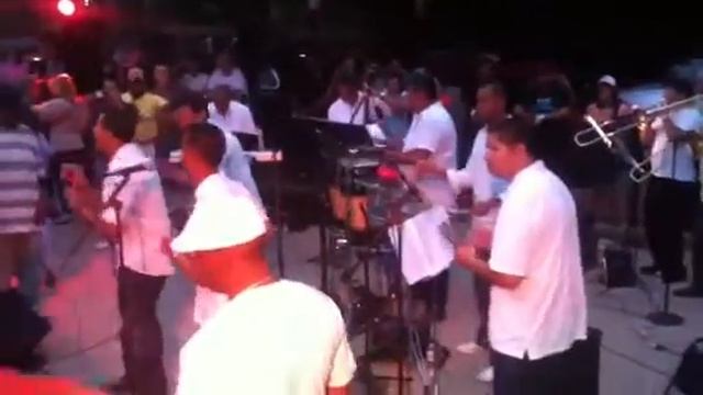 Franky Rodriguez Y Homenaje A La Salsa-Disculpeme Señora смотреть онлайн