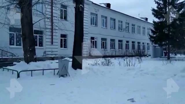 Школьник напал с молотком на учительницу в Екатеринбурге #НовостиРоссии