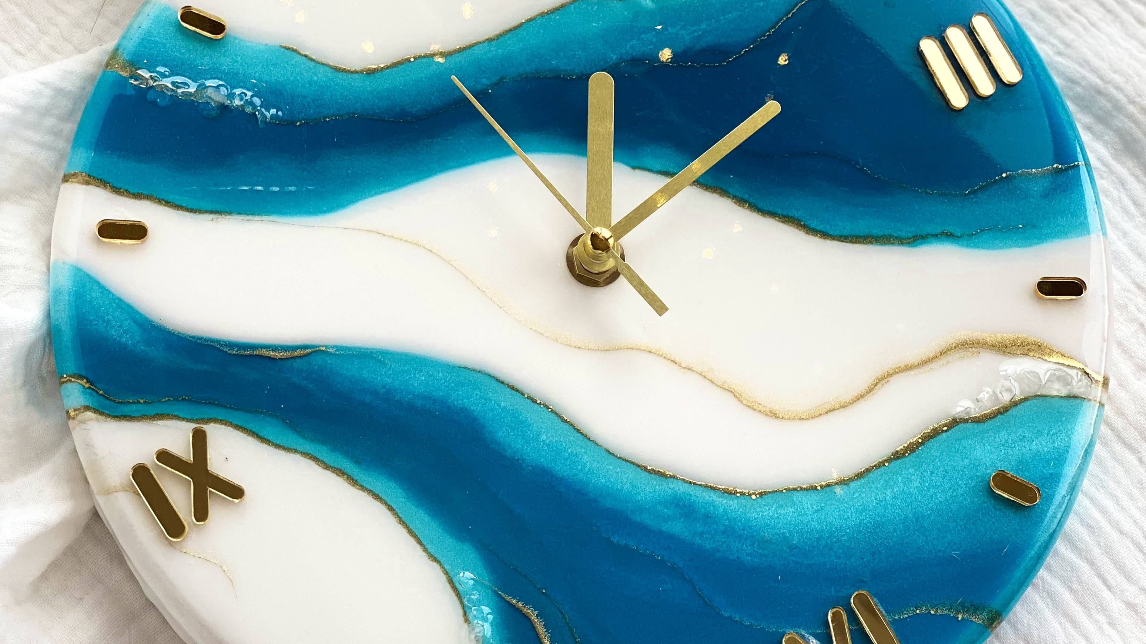 Инструкция по созданию часов из эпоксидной смолы. Набор Аквамарин. Вариант 1 смотреть онлайн