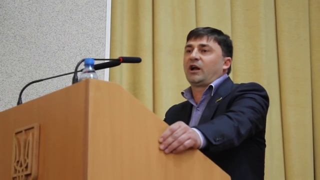 Видео БлиNКом. Фроленко на сессии назвал главу облсовета "ошибкой" смотреть онлайн