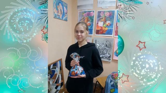 Новорічні подарунки для учнів КЗСМО "Школа мистецтв №1"КМР смотреть онлайн