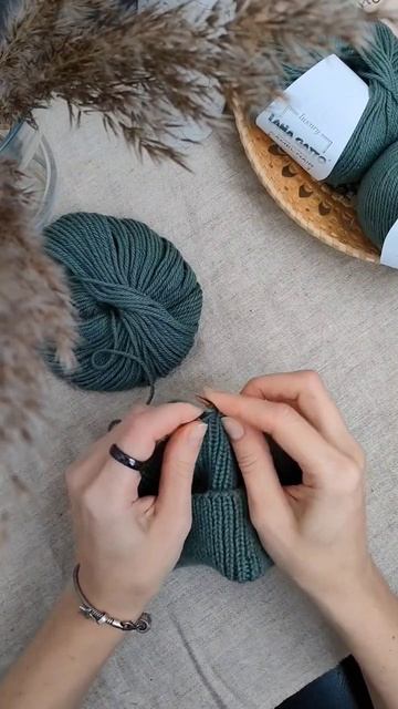 Шапка на весну 🌿 #шапка #шапкаспицами #шапкабини #шапканавесну