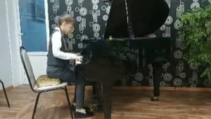 Дмитриева Софья И.С.Бах "Трехголосная  инвенция "(Е -dur).