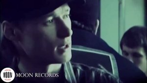 Бумбокс - Вахтерам | белые обои, чёрная посуда | наоборот