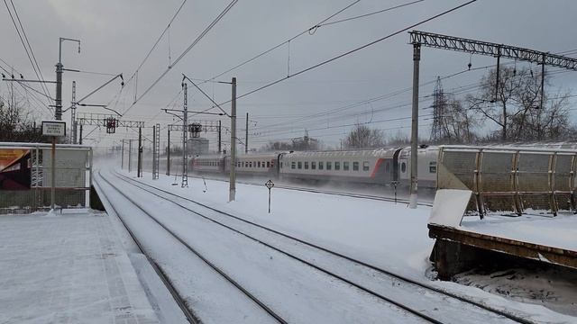 ЭП20-053 с поездом №166 Москва-Симферополь | Косино