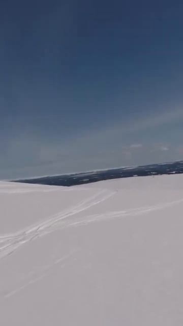 Skiing #freeride #skiing #ski #esqui #hiihto #offpist #aventura #esquialpino #offpiste