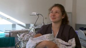 Новоиспеченных мам поздравили с Международным женским днем