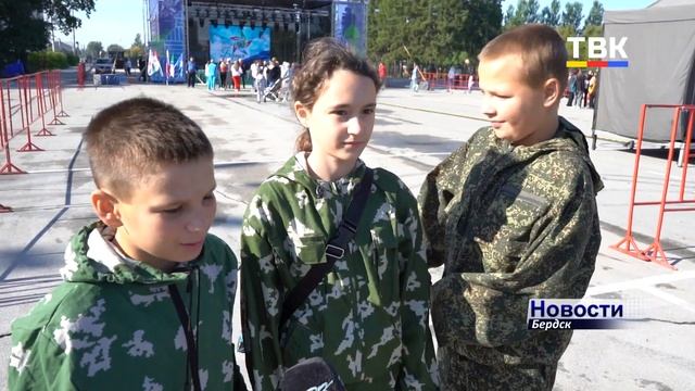 Празднование Дня города в Бердске началось с автопробега, зарядки и возложения цветов