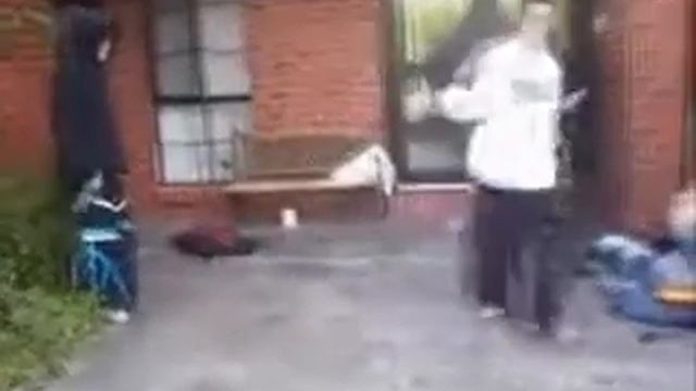 Melbourne Shuffle Battle - HSK Mikki VS HSA Sacco 2011