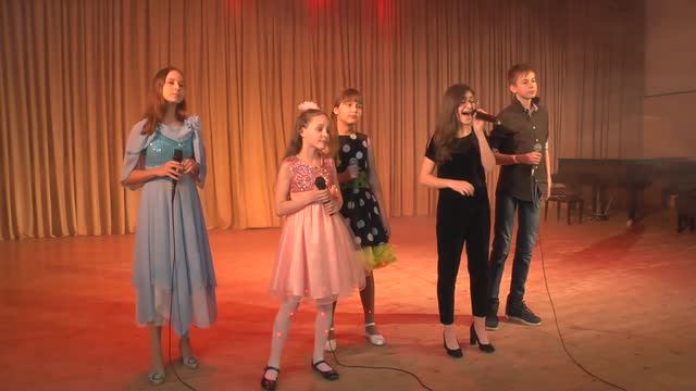 Новогодняя. Ансамбль Музыкальная капель. Лосяков Павел.