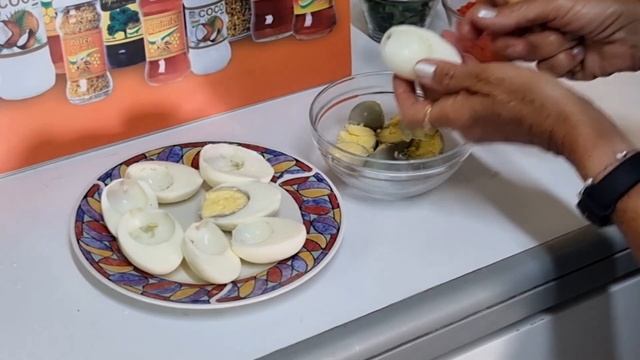 Huevos rellenos al estilo Apimiel смотреть онлайн