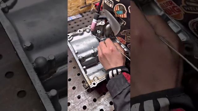 Похороны поддона… А я его воскресил! ⚰️#FunnyWeld #WeldingFails #Viral #ЧерныйЮмор #СмешноеВидео
